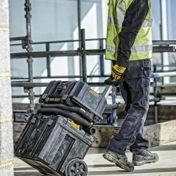 DEWALT DCV586MT2 54V FlexVolt M-Class Cordless Wet & Dry Dust Extractor 2 X 6.0Ah T-Stak -Draper || DeWALT || Stanley Sales 0089343 700