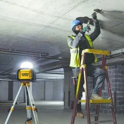 DEWALT DCL074 18V XR LED Area Work Light With ToolConnect -Draper || DeWALT || Stanley Sales 0089445 700