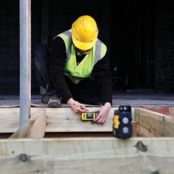 DEWALT DE0892 Red Laser Line Detector 8 DEWALT DE0892 Red Laser Line Detector -Draper || DeWALT || Stanley Sales 0090439 700