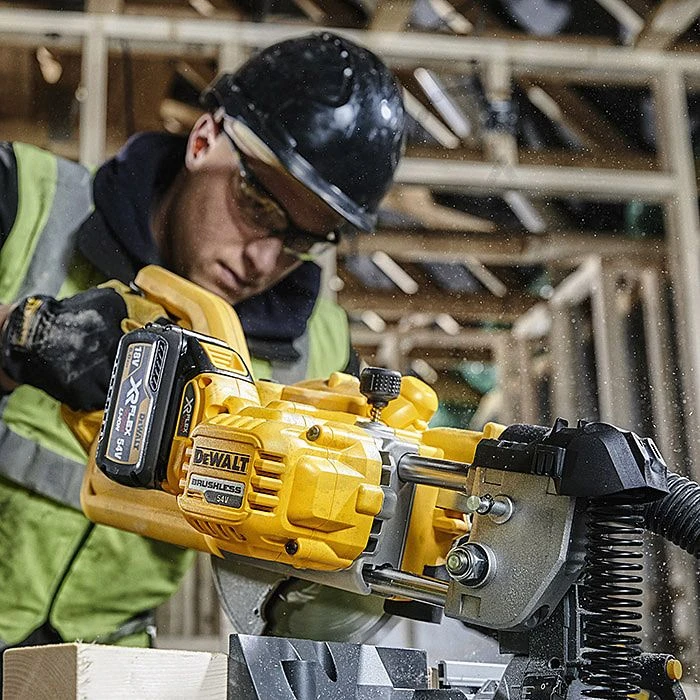 Dewalt DCS777T2 54V FlexVolt 216mm Cordless Mitre Saw 2 X 6.0Ah Batteries 7 Dewalt DCS777T2 54V FlexVolt 216mm Cordless Mitre Saw 2 X 6.0Ah Batteries - Image 5