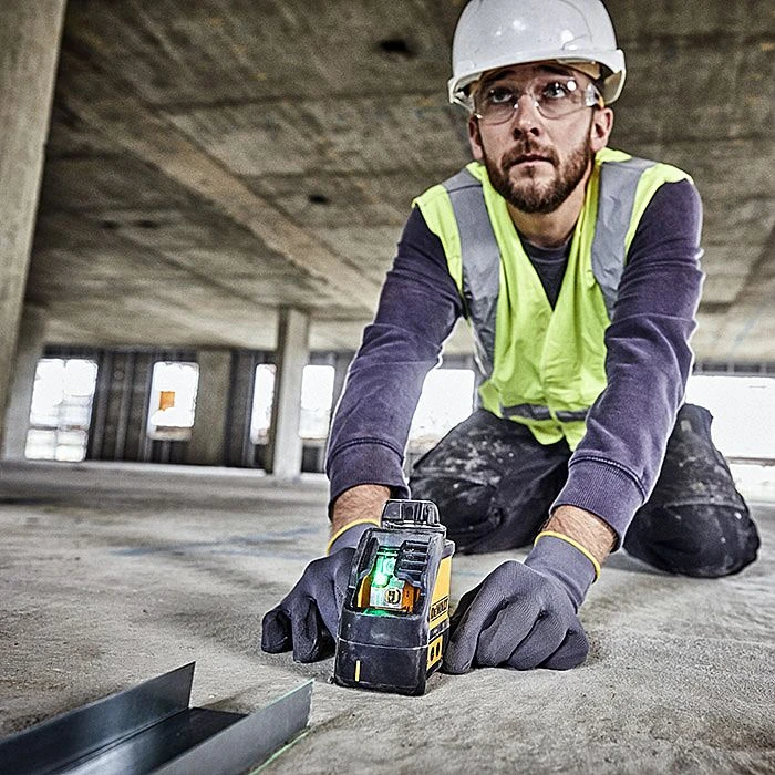 DeWalt DW088CG Cross Line Green Laser 20m 5 DeWalt DW088CG Cross Line Green Laser 20m - Image 3