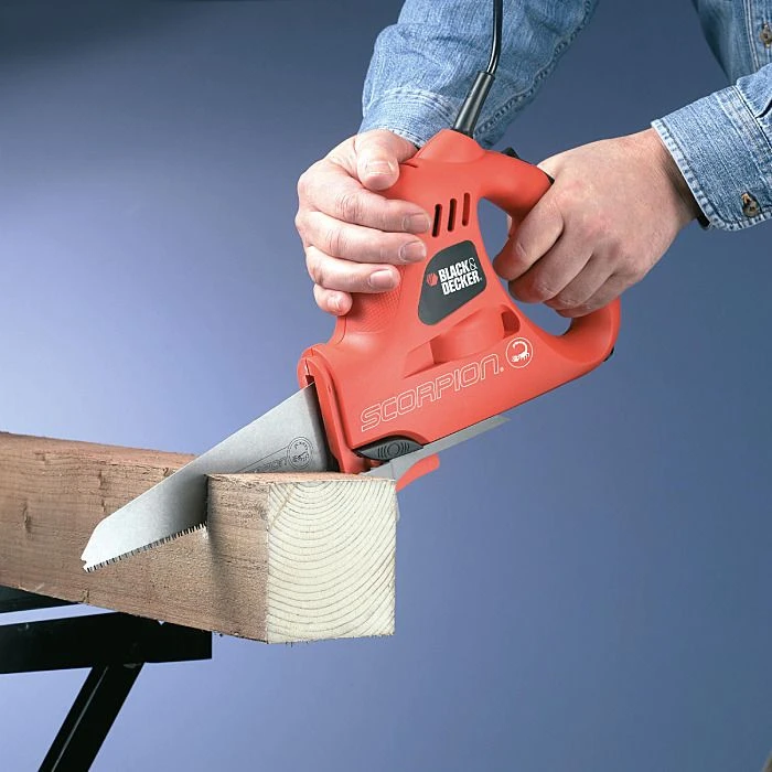 Black & Decker KS890ECN 400W Scorpion Powered Hand Saw 230V 5 Black & Decker KS890ECN 400W Scorpion Powered Hand Saw 230V - Image 3
