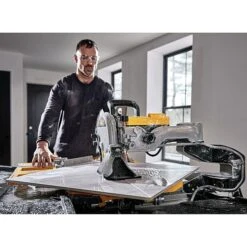 DeWalt D36000 250mm Wet Tile Saw & Legstand (940mm Capacity) 10 DeWalt D36000 250mm Wet Tile Saw & Legstand (940mm Capacity) -Draper || DeWALT || Stanley Sales 0098818 700