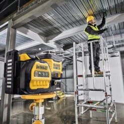 DeWalt DCE089NG18 12V/18V Multi-Line Green Laser Body Only 10 DeWalt DCE089NG18 12V/18V Multi-Line Green Laser Body Only -Draper || DeWALT || Stanley Sales 0098828 700