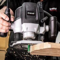 Trend T7 1/2" Variable Speed Plunge Router (T7ELK/T7EK) -Draper || DeWALT || Stanley Sales 0100265 700