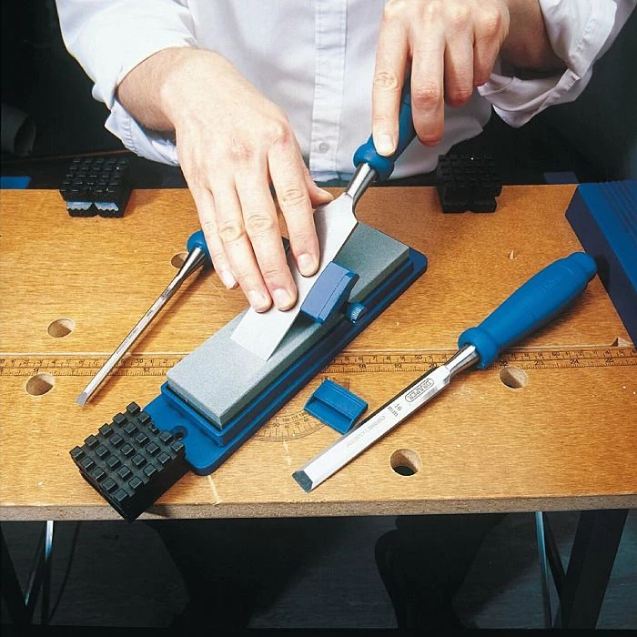 Draper 12400 Honing Guide For Chisel Sharpening 5 Draper 12400 Honing Guide For Chisel Sharpening - Image 3