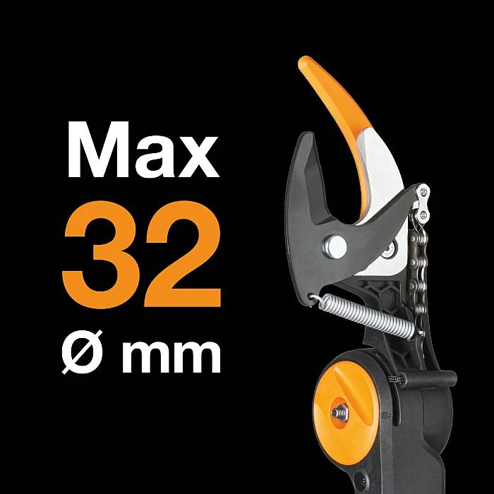 Fiskars UPX86 4m Telescopic Tree Pruners 5 Fiskars UPX86 4m Telescopic Tree Pruners - Image 3