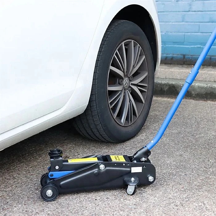 Streetwize 2 Tonne Trolley Jack & Case 6 Streetwize 2 Tonne Trolley Jack & Case - Image 4