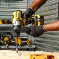 DeWalt DCK276P2 18V XR TwinPack DCD996 & DCF887 With 2x 5.0Ah Batteries -Draper || DeWALT || Stanley Sales 0104532 700