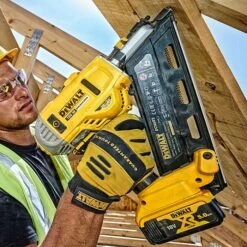 Dewalt DCK264P2T 18V 1st & 2nd Fix Cordless Twin Nailer Kit - DCN692 + DCN660 - 2 X 5.0Ah Batteries -Draper || DeWALT || Stanley Sales 0105158 700