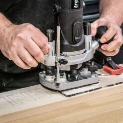 Trend T4EK/T4ELK Variable Speed 1/4" Plunge Router -Draper || DeWALT || Stanley Sales 0107237 700